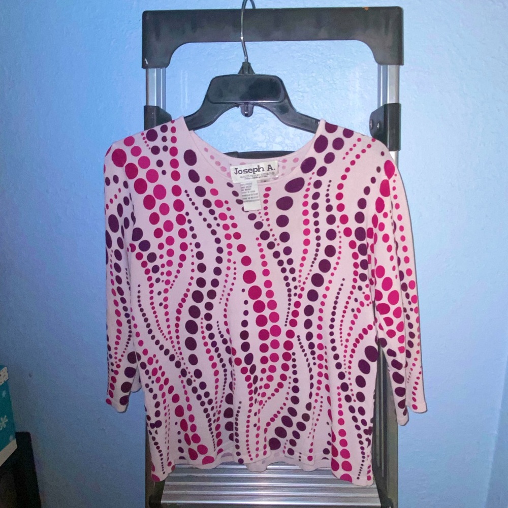 Cute pink polka dot shirt🩰💋